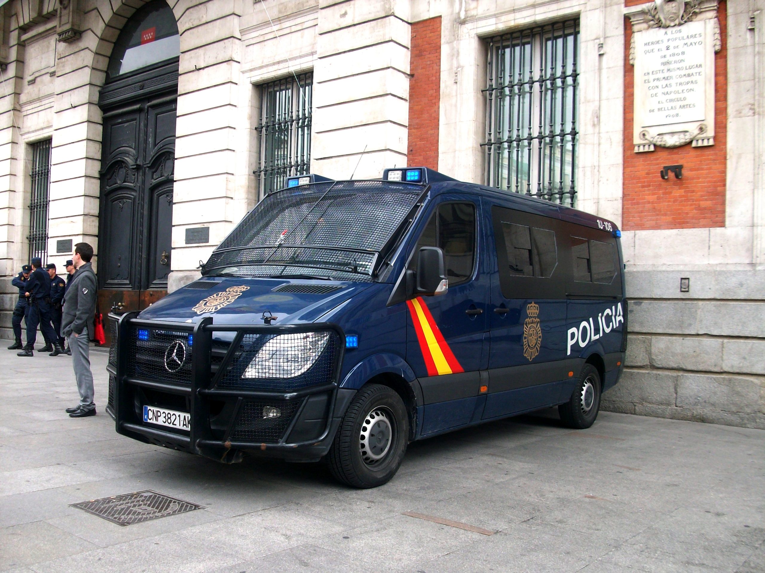 mercedes benz sprinter law enforcement in madrid